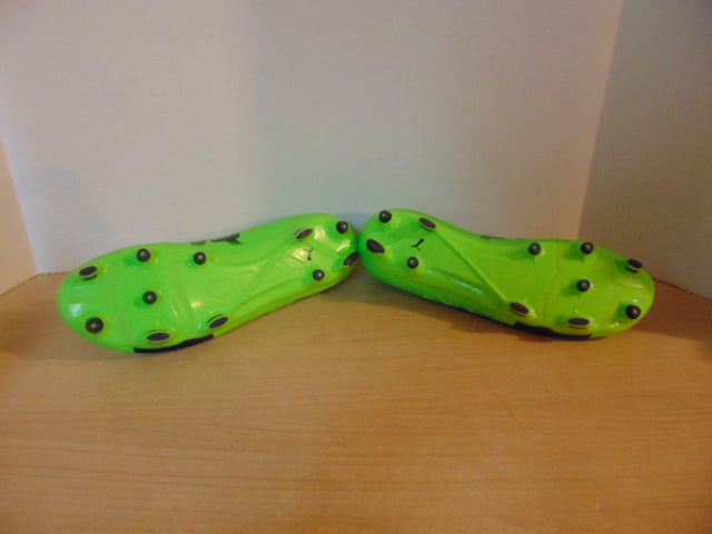 Soccer Shoes Cleats Men's Size 8.5 Puma Lime Black
