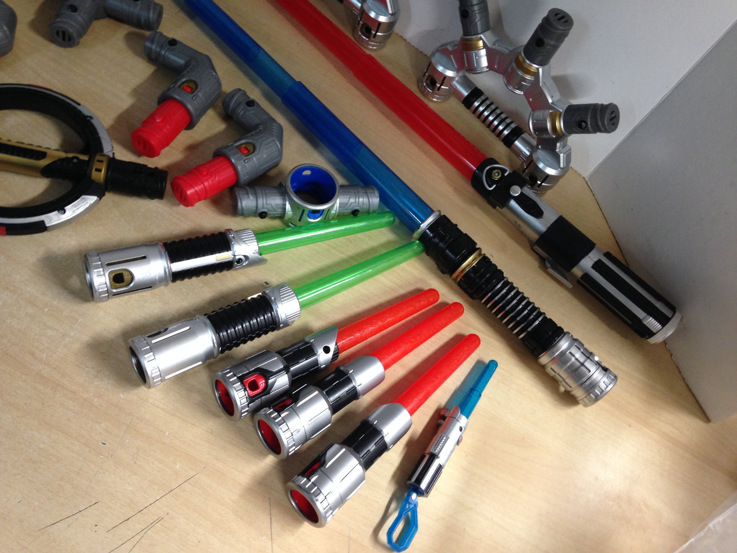 Star Wars Signature Lightsaber With Extra's Works Great