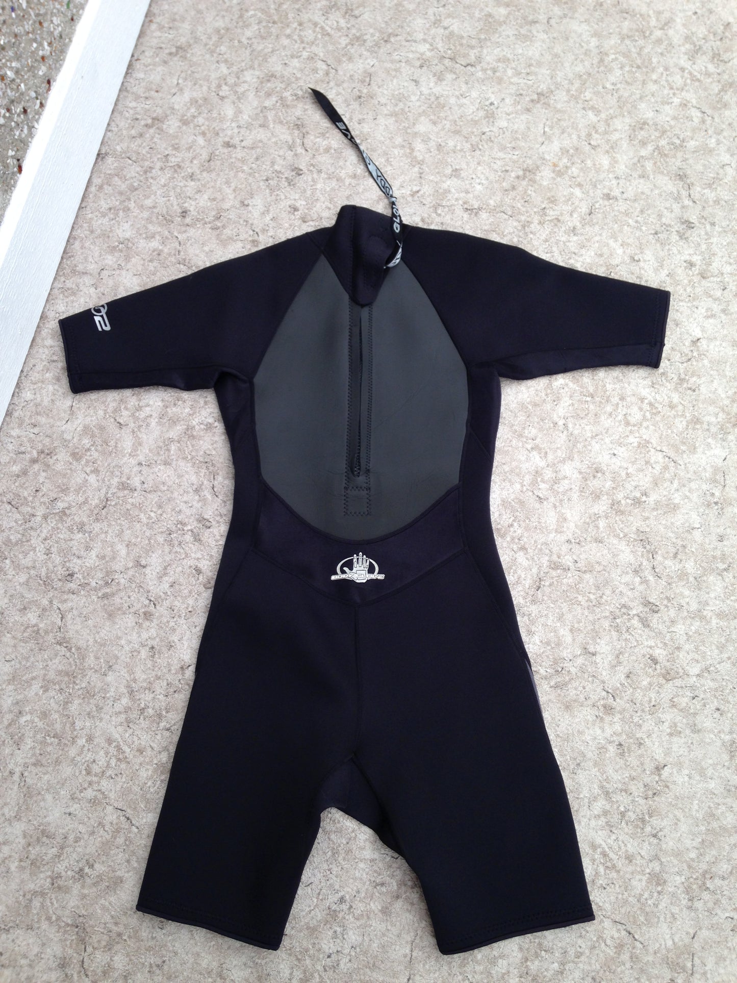 Wetsuit Men's Size Medium Body Glove Black Grey 2-3 mm Neoprene New Demo Model