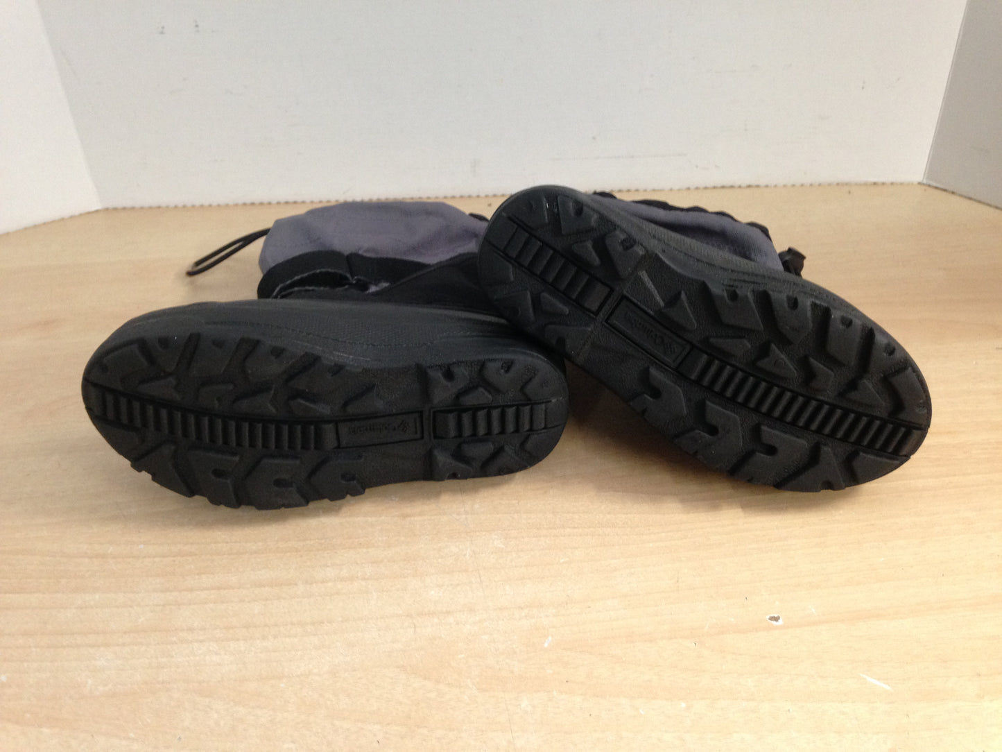 Winter Boots Child Size 13 Columbia Black Grey With Liners