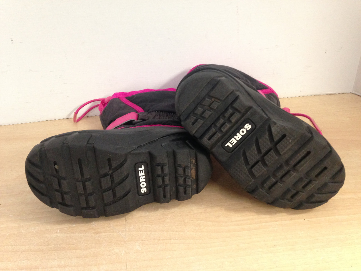Winter Boots Child Size 9 Toddler Sorel Black Pink With Liner Excellent