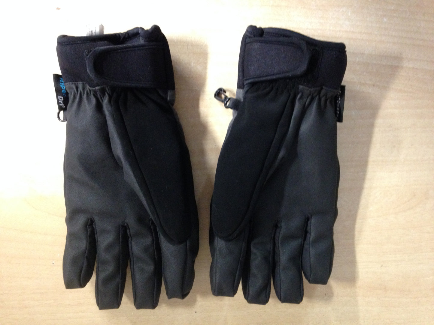 Winter Gloves and Mitts Men's Size Medium Wind River Hyper Dry Black Grey Excellent