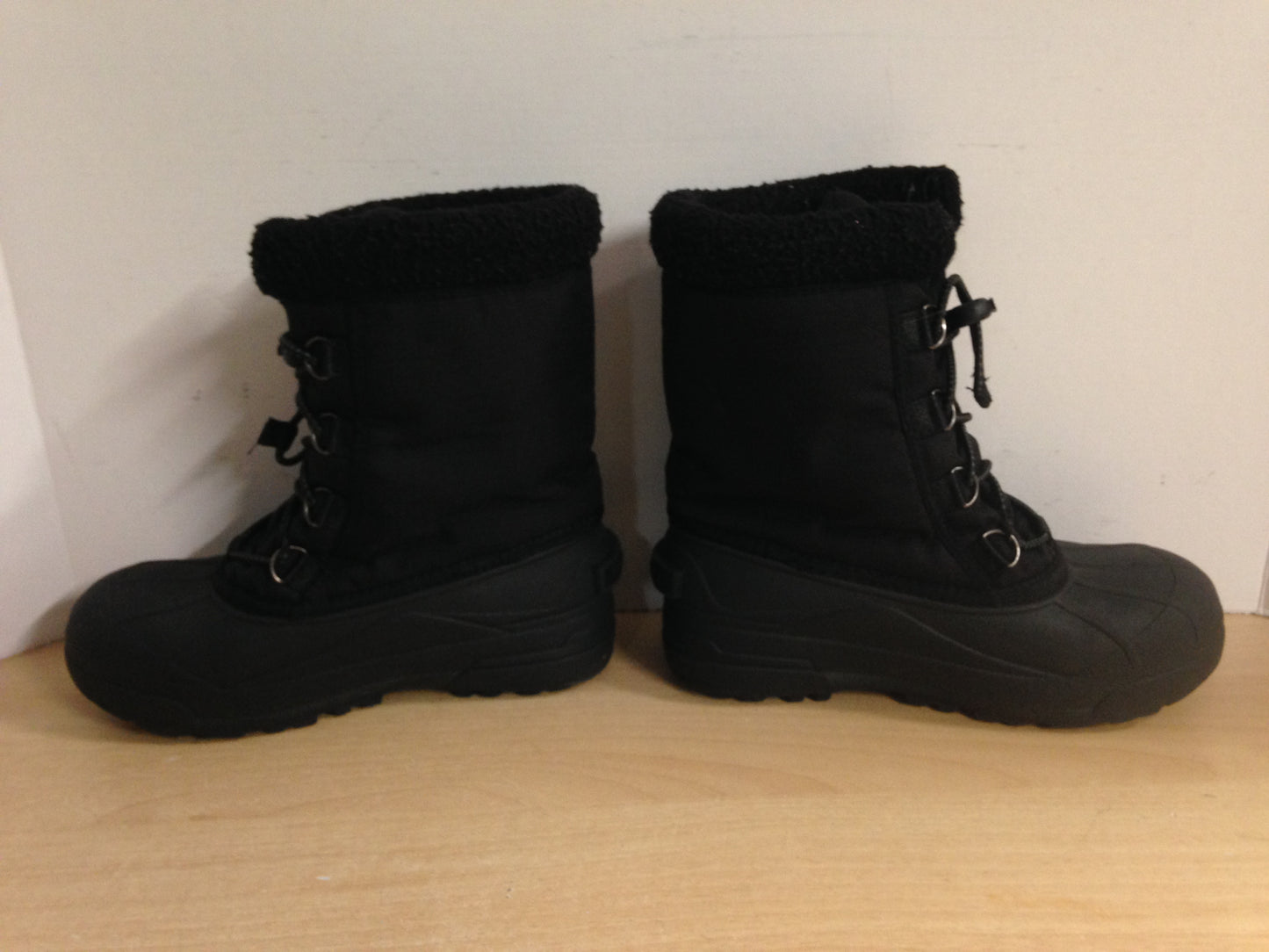 Winter Boots Child Size 4 Sorel Black Excellent