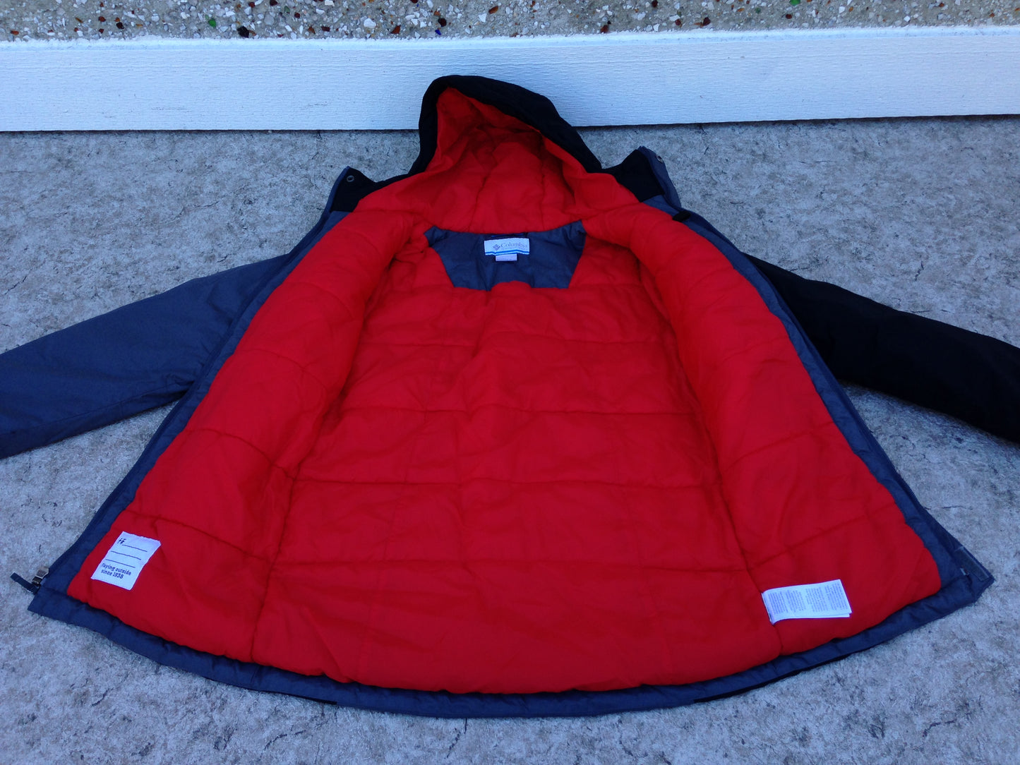 Winter Coat Child Size 14-16 Youth Columbia Grey Black Red New Demo Model