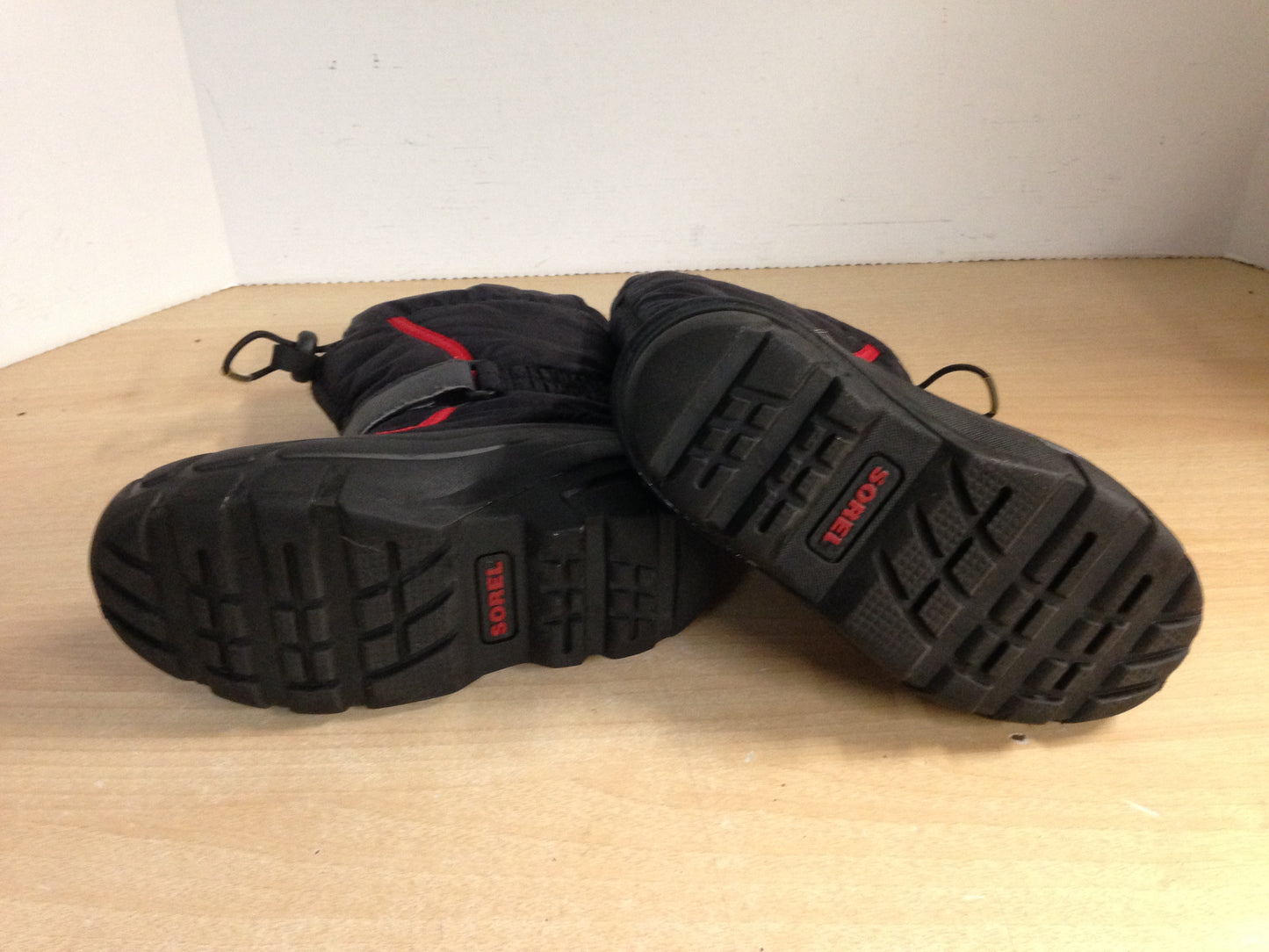 Winter Boots Child Size 12 Sorel Black Red With Liner Excellent