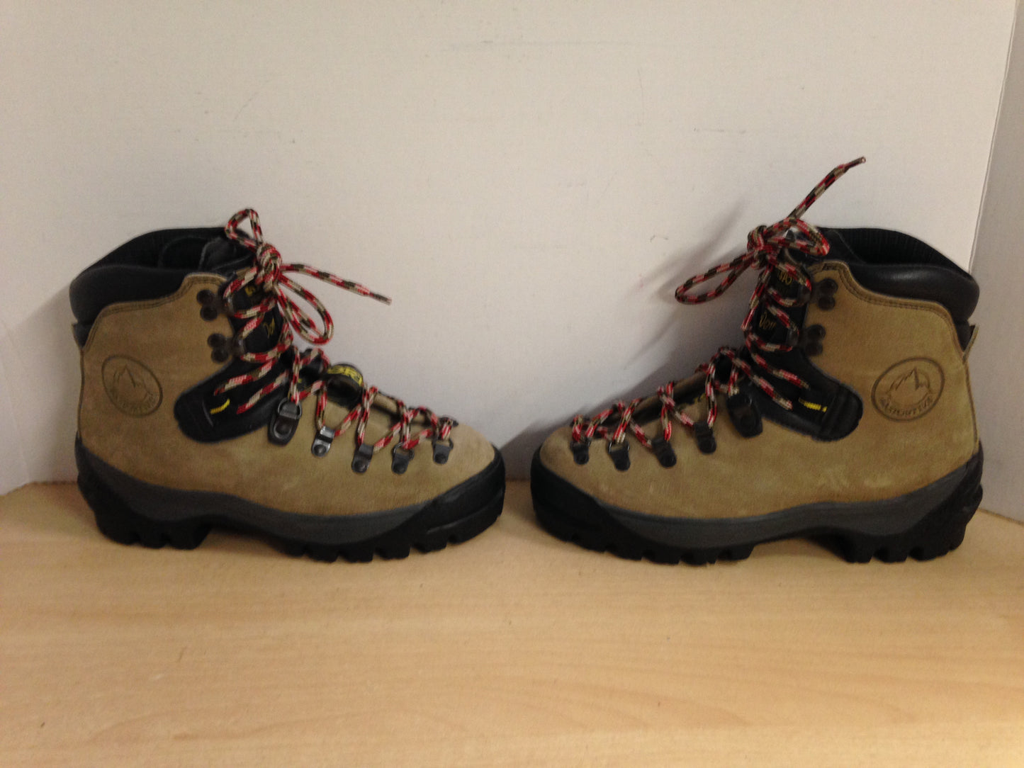 Winter Boots Hiking Ladies Size 7 La Sportiva Trekking New Demo Model