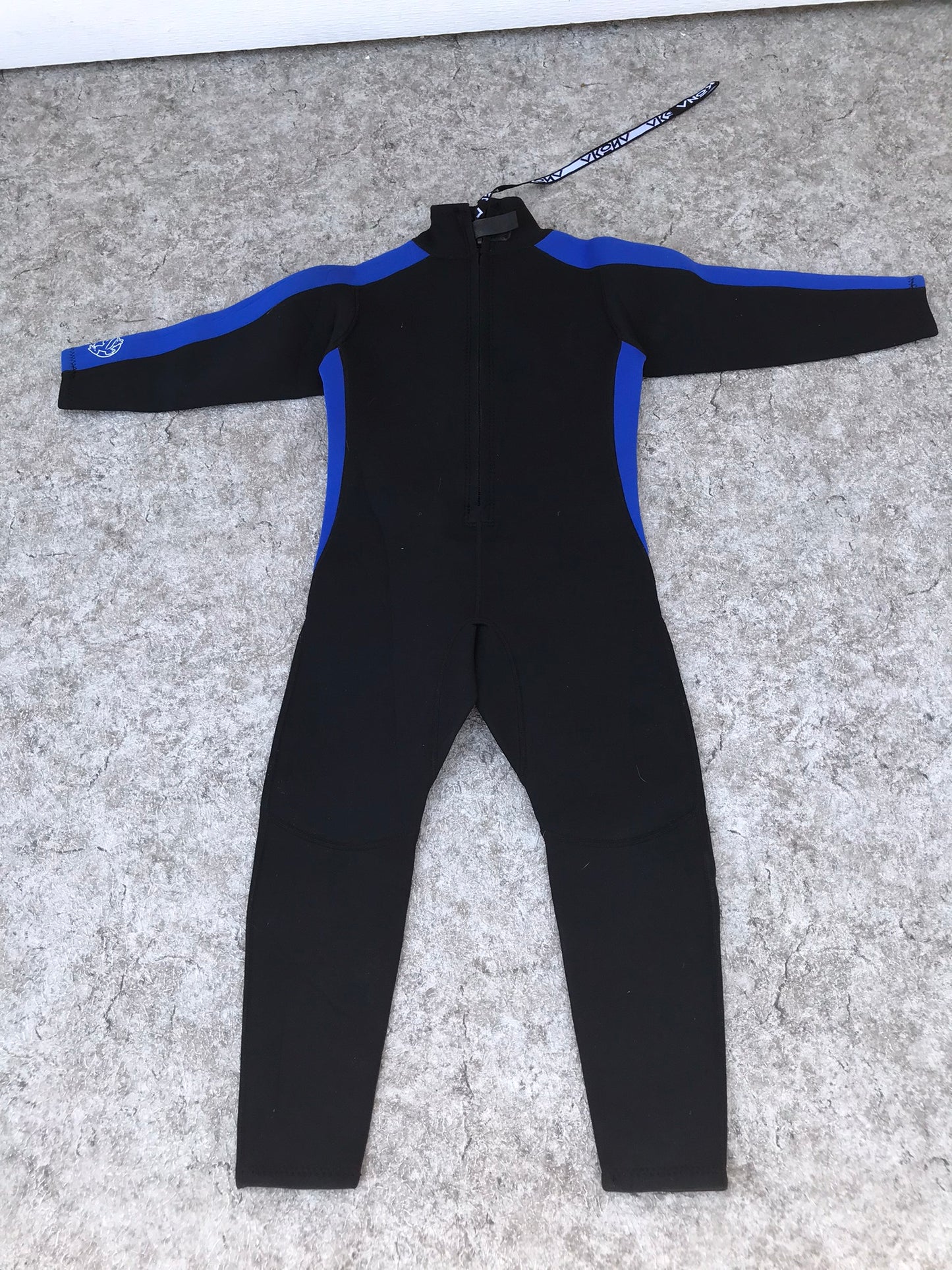 Wetsuit Child Size 10-12 Full Alcona 2-3 mm Neoprene Black Blue New Demo Model
