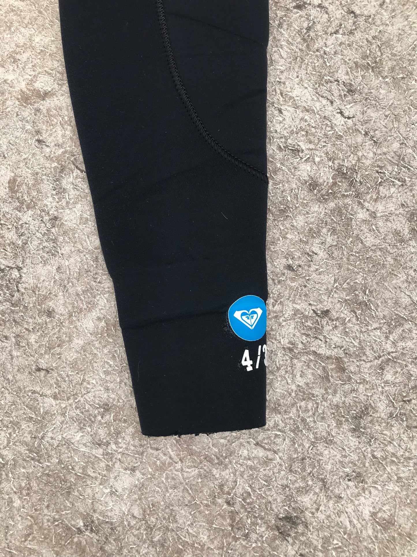 Wetsuit Ladies Full Size 10 Roxy 4-3 mm Neoprene Surf Black Minor Wear