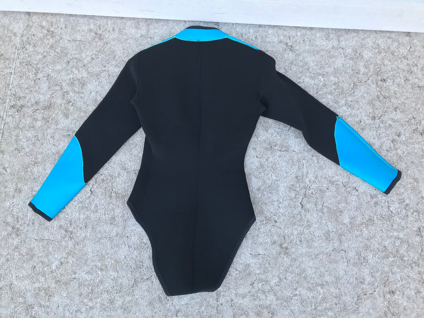 Wetsuit Ladies Size Large Oceanatic 4-5 mm Full Arm Bodysuit Blue Black Excellent