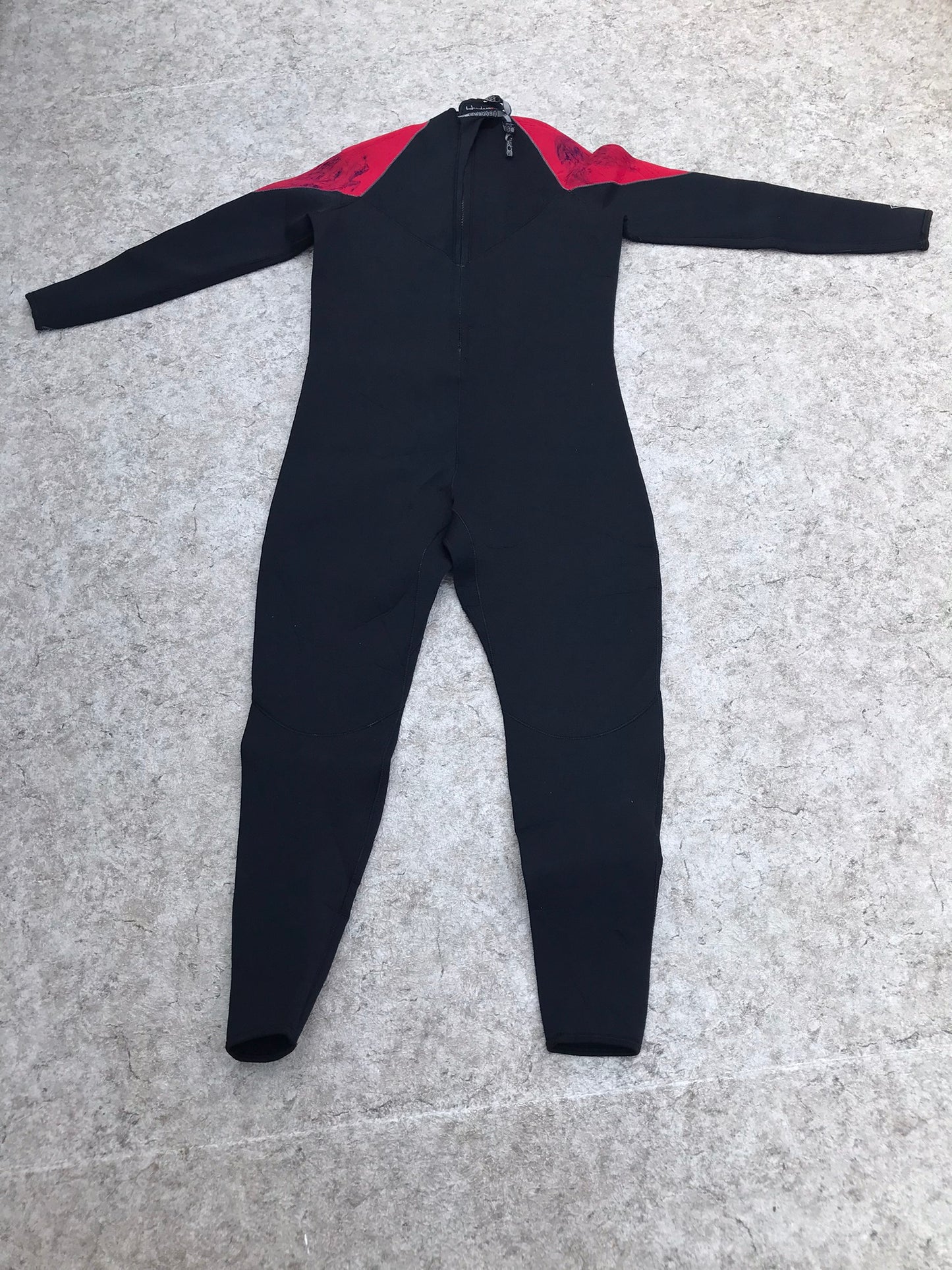 Wetsuit Men's Size 3 XXX Large Full Henderson Divewear 3 mm Black Red Excellent