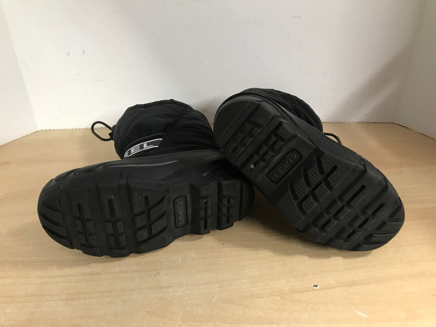Winter Boots Child Size 12 Sorel Black With Liner