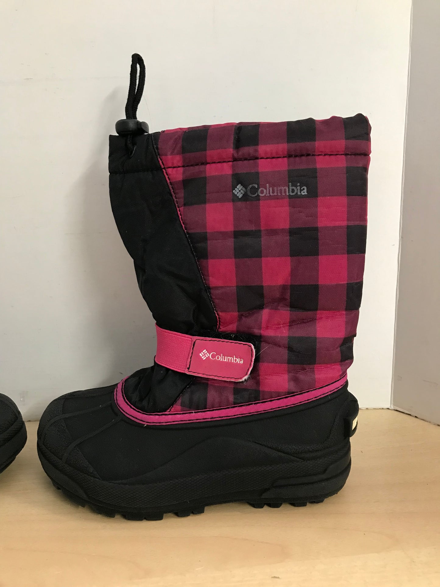 Winter Boots Child Size 13 Columbia Black Pink With Liners Excellent