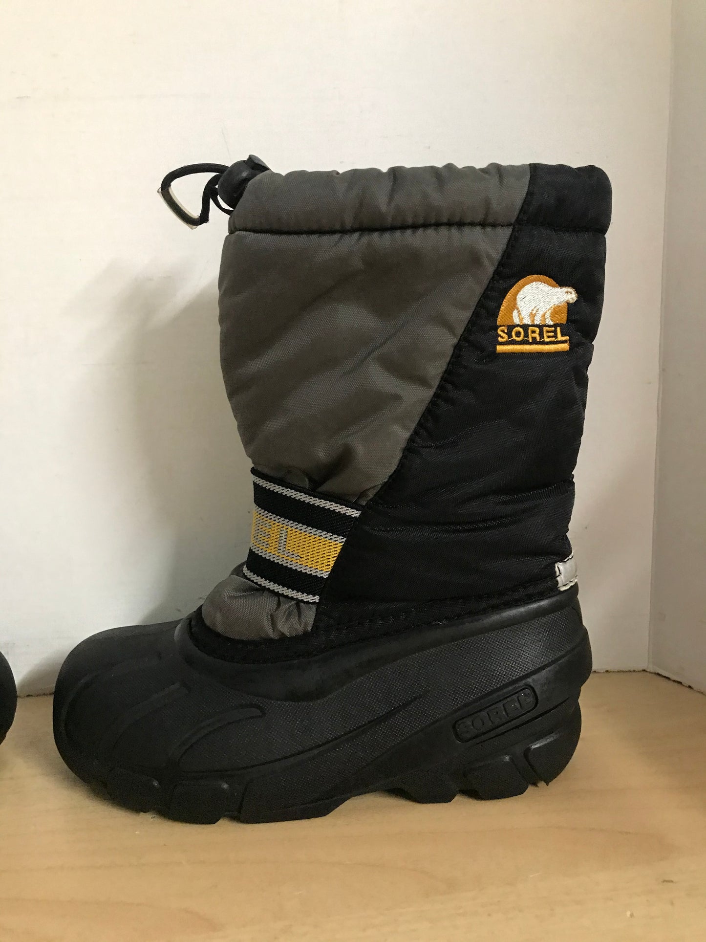 Winter Boots Child Size 13 Sorel Black Gold With Liner