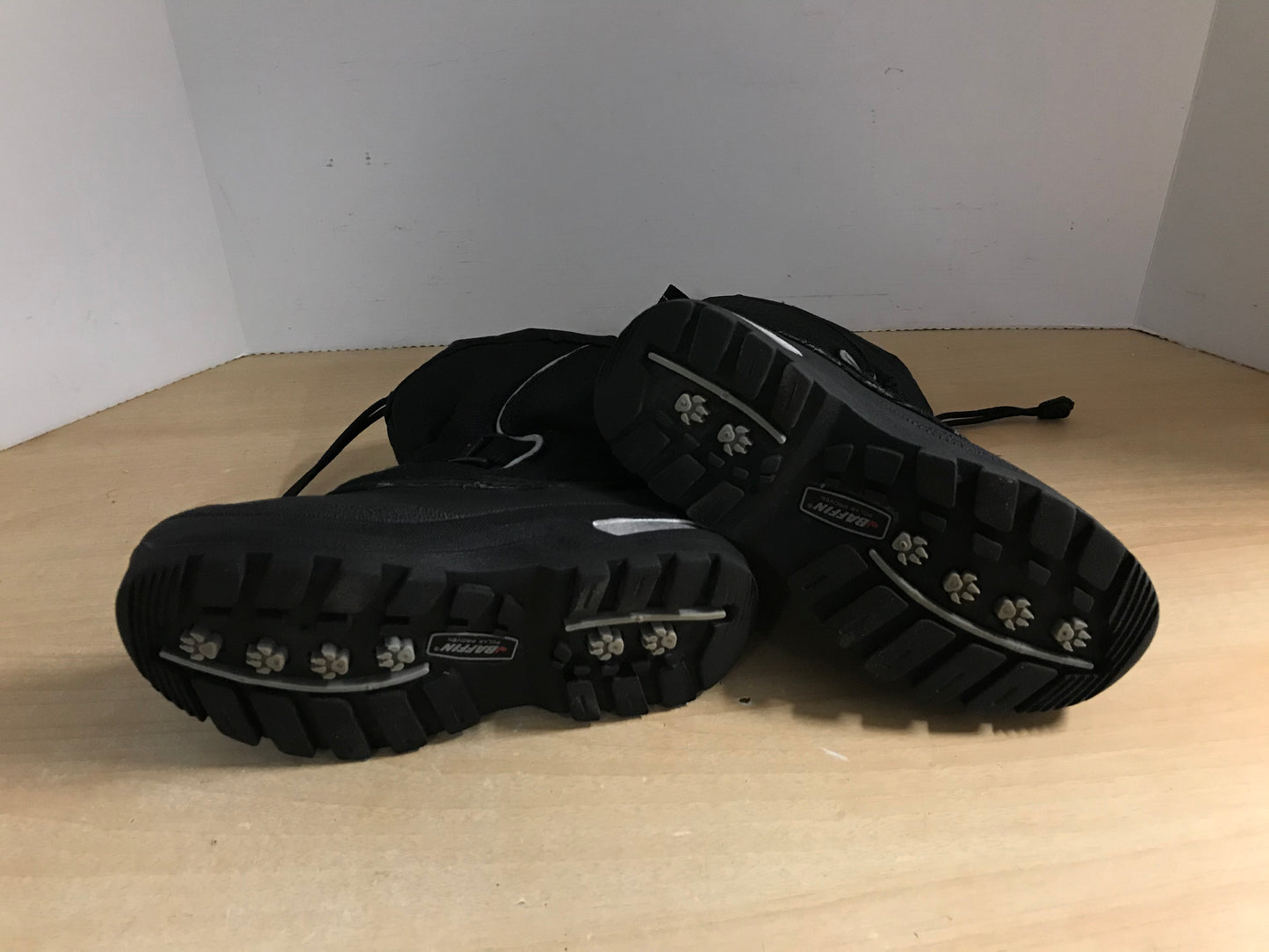 Winter Boots Child Size 1 Baffin With Liner Black Grey Outstanding Quality