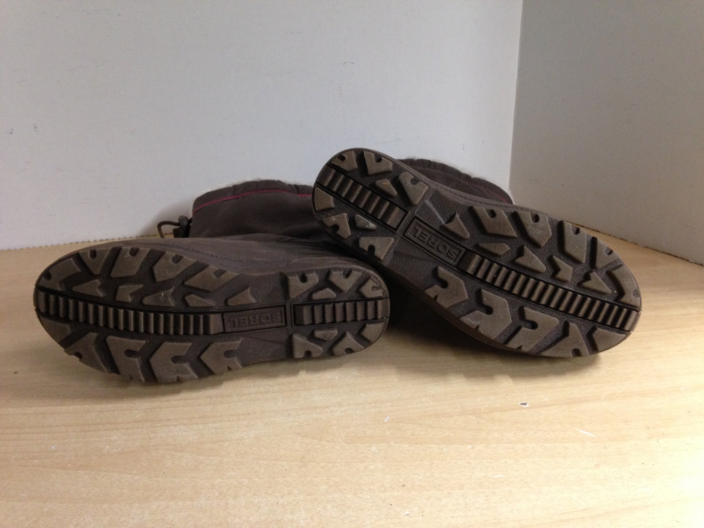 Winter Boots Child Size 4 Sorel Brown Pink Excellent