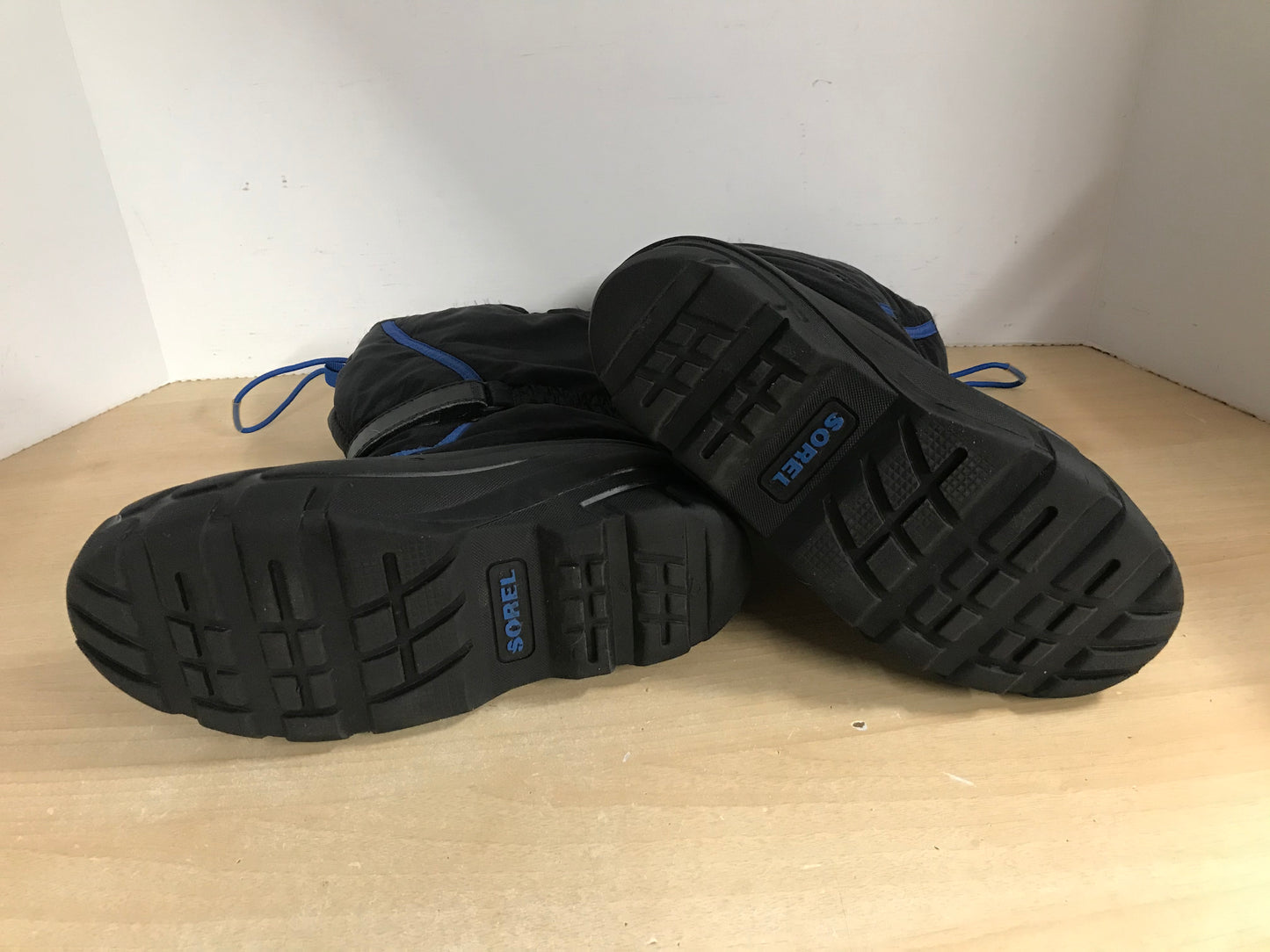 Winter Boots Child Size 5 Youth Sorel Black Blue With Liner