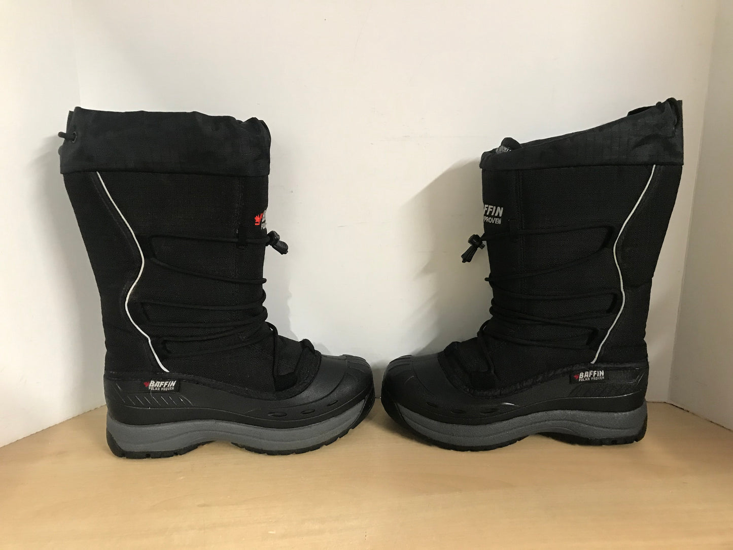 Winter Boots Child Size 6 Youth Baffin Polar Proven Waterproof With Warm Liner Black Grey As New