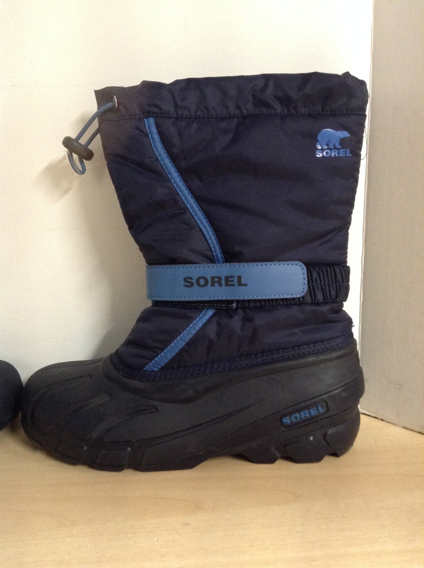 Winter Boots Child Size 6 Youth Sorel With Liners Blue Excellent