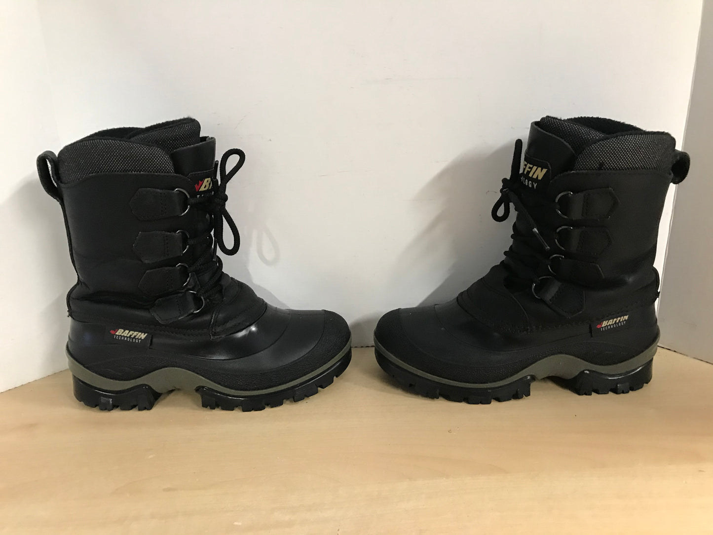 Winter Boots Ladies Size 7 Men's Size 5 Baffin Leather With Liner Excellent