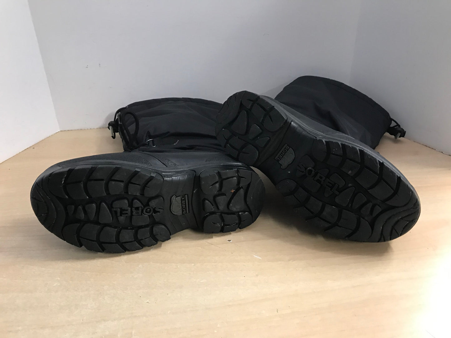 Winter Boots Ladies Size 7 Sorel With Liner Black