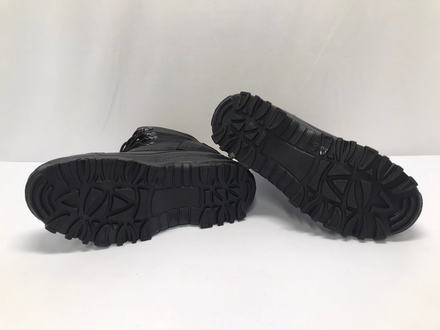 Winter Boots Men's Size 10 Arctic Ridge Black New Demo Model