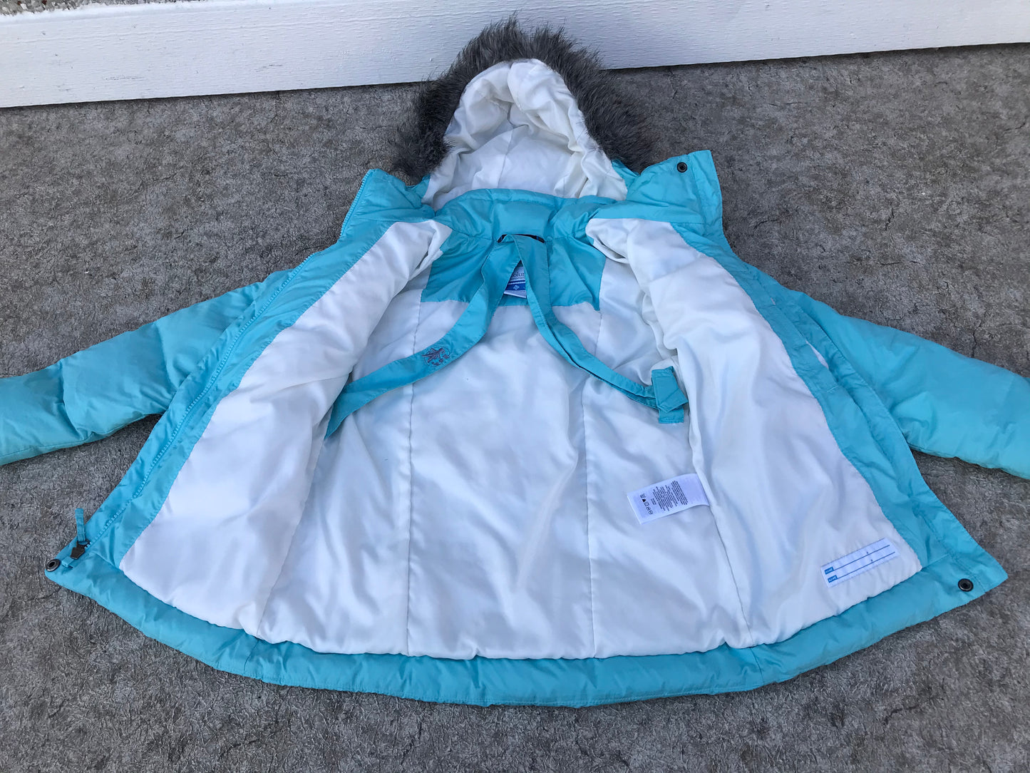 Winter Coat Child Size 10-12 Columbia 10-12 Down + Feathers Faux Fur Blue Excellent