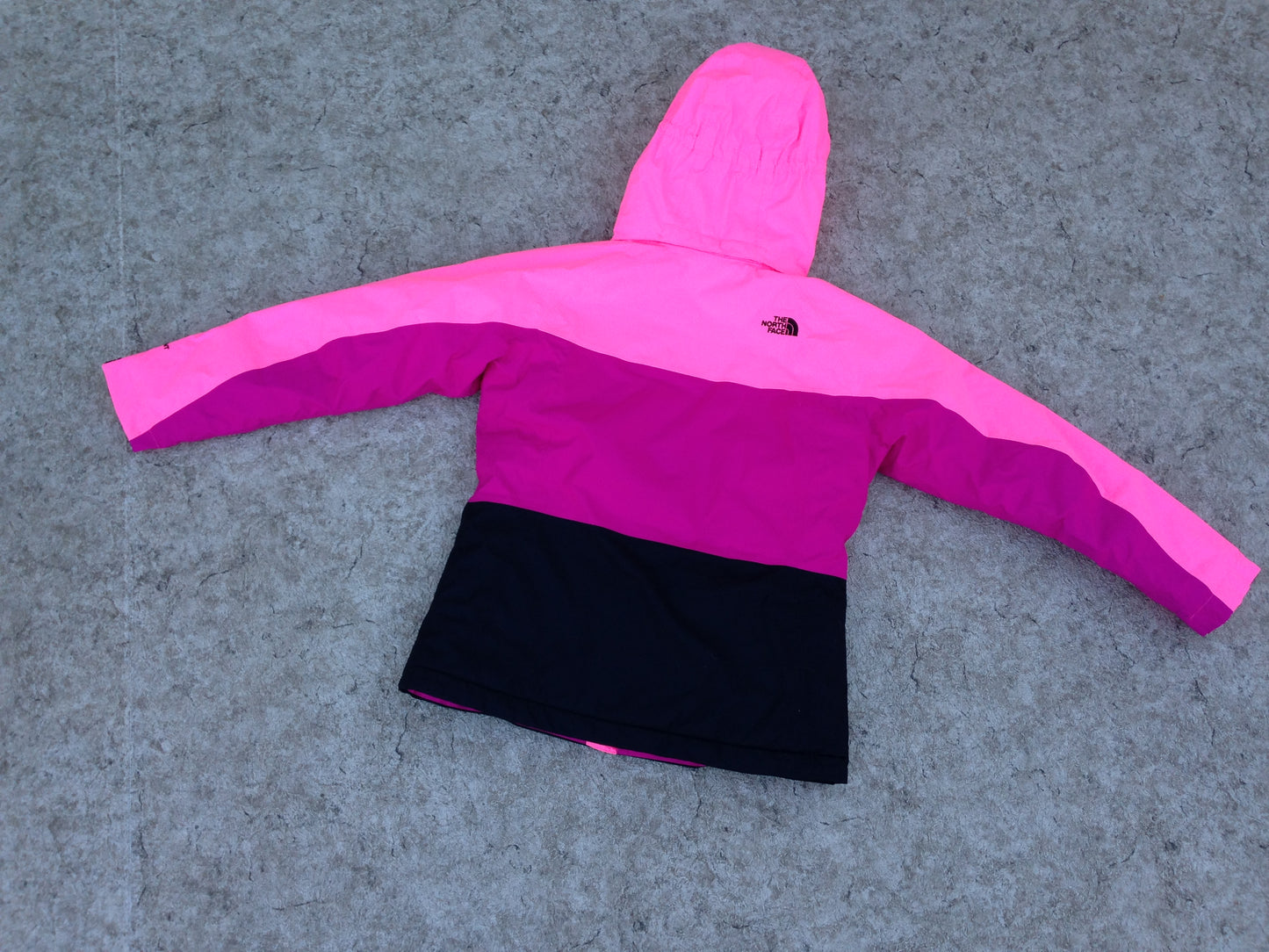 Winter Coat Child Size 14-16 The North Face Youth Fushia Black With Snow Belt As New