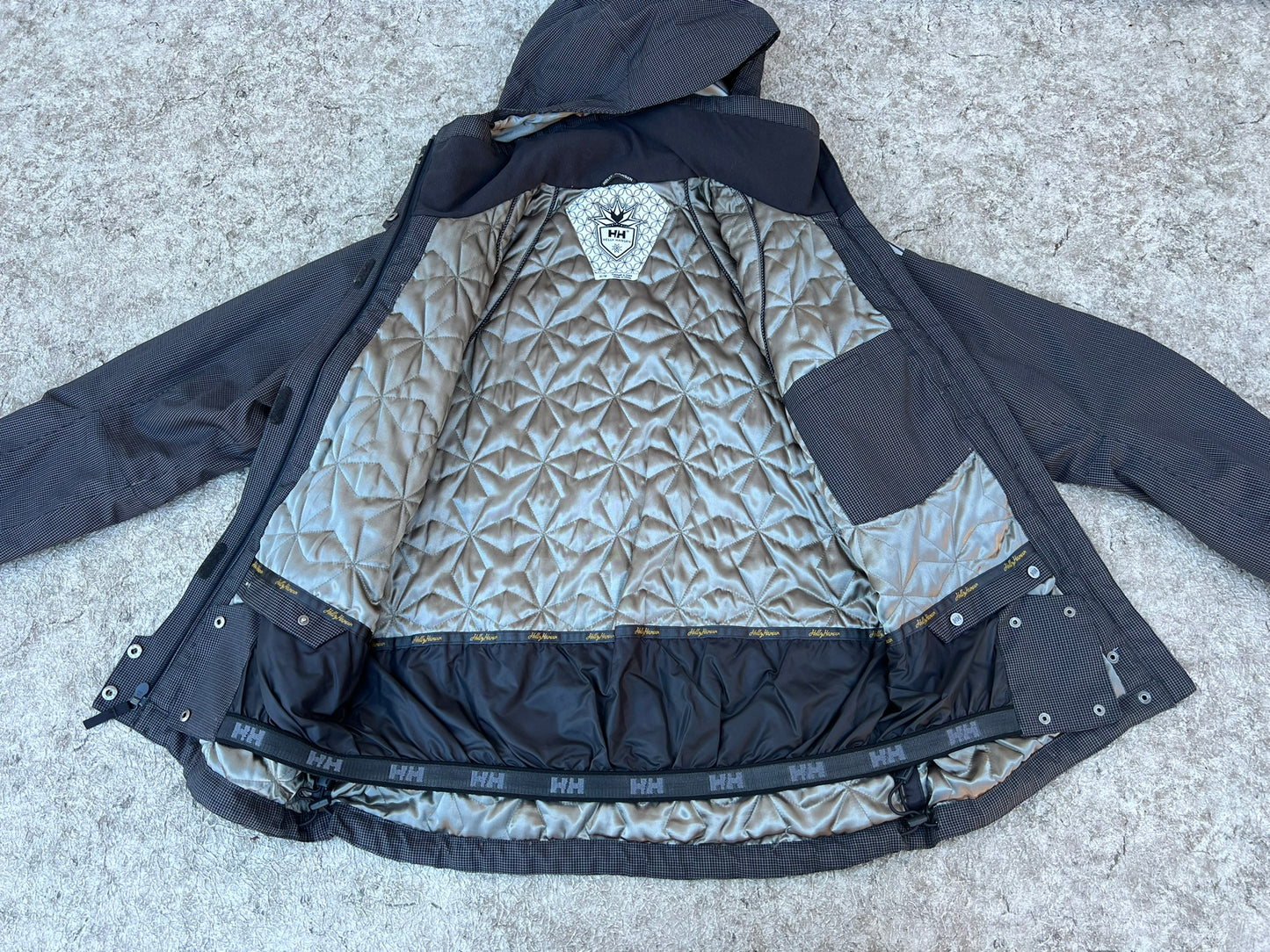Winter Coat Ladies Size Medium Helly Hansen Waterproof Ski Coat With Snow Belt Black Grey Excellent