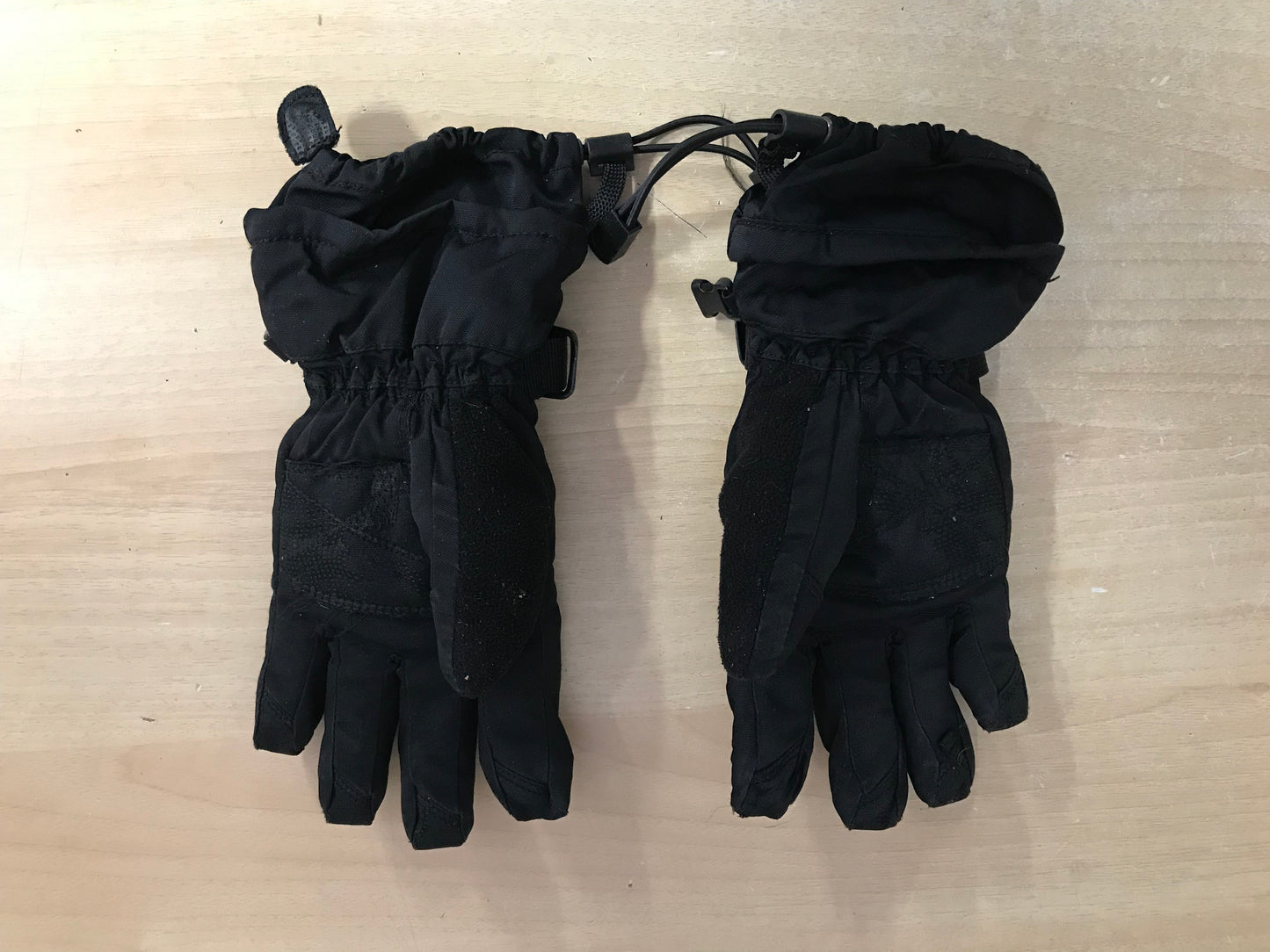 Winter Gloves and Mitts Child Size 10-12 Head Black Pink Excellent