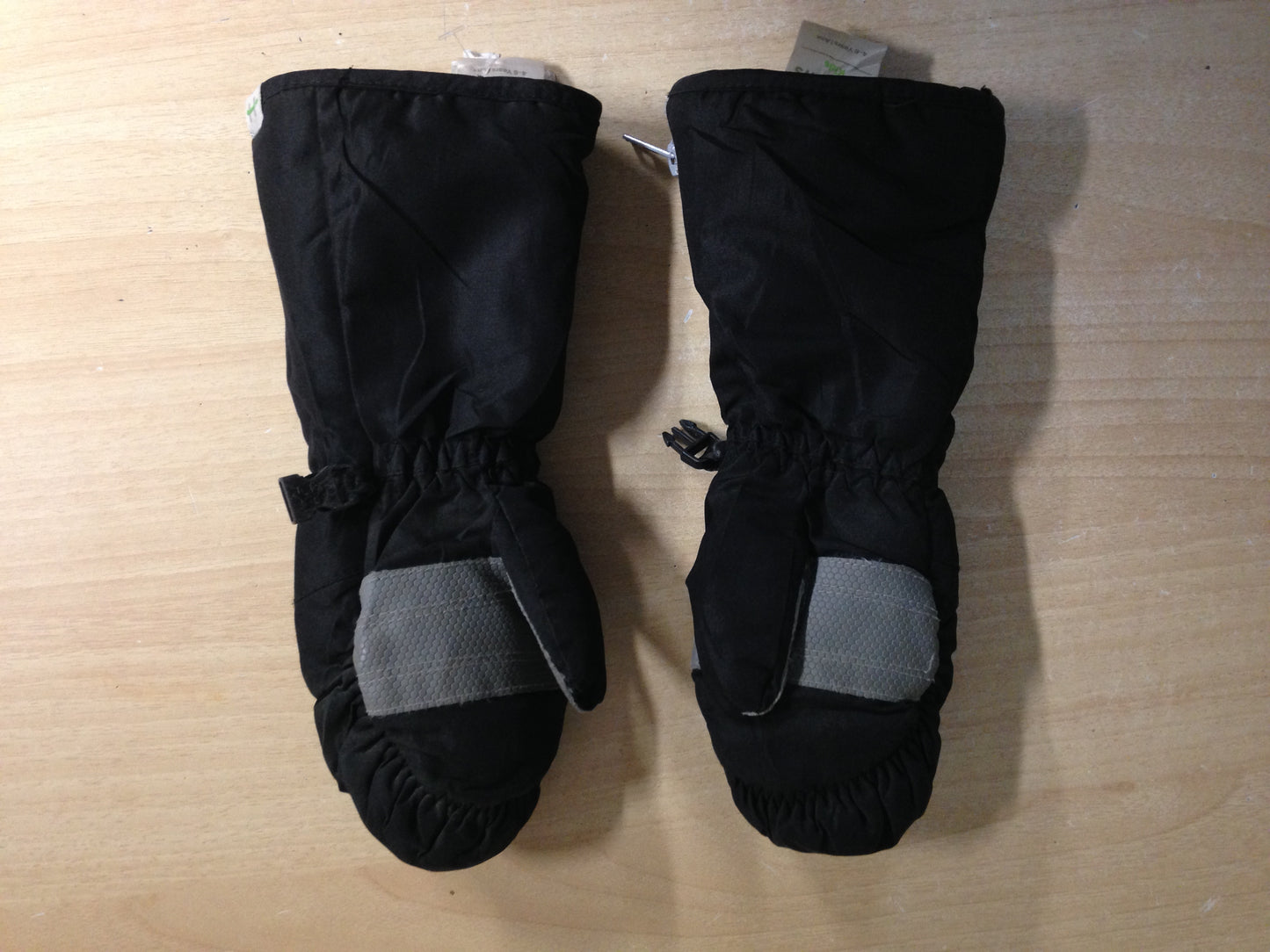 Winter Gloves and Mitts Child Size 4-6 Hot Paws Black Grey