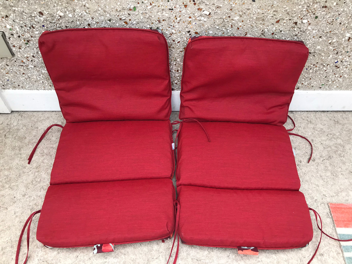 2 Outdoor Patio Chair Cushions Like New Red Poppy Back 22x20 Seat 17x20 Bottom 10x20 Standard Sizes