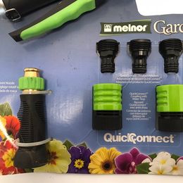 Melnor Garden Hose Sprinkler Nozel 2 Sets Large & Small Quick Connect Watering Set New In Package