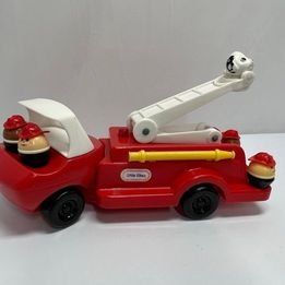 Vintage 1980's Little Tikes Toys Little People Fire Truck RARE