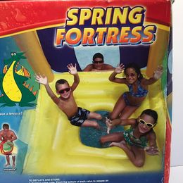 Toys Outdoor Swimways Spring Activity Floating Fortress Pool Float Raft New In The Box