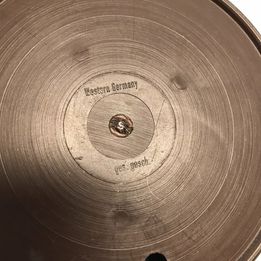 Grandma VINTAGE 1976 COLLECTIBLE REUGE SWISS WALL HANGING MUSIC BOX