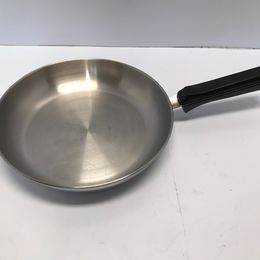 Cottage Langostina Heavy steel 10 inch fry pan Great for Camping Stove