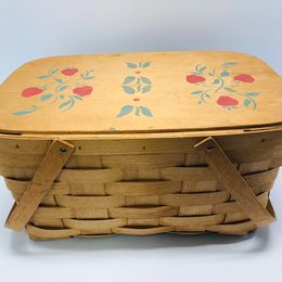 Grandma Antique Wood Rattan Large Picnic Basket Painted Lid 1950's Excellent Condition 18x12x10"