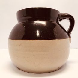 Grandma Antique Large Pottery Bean Pot Holds 4 Quarts Old and Well Cared For