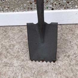 Garden Garant Grizzly Heavy Duty Roofers Roofing Tool Shovel  with Shingle Remover, Steel Blade