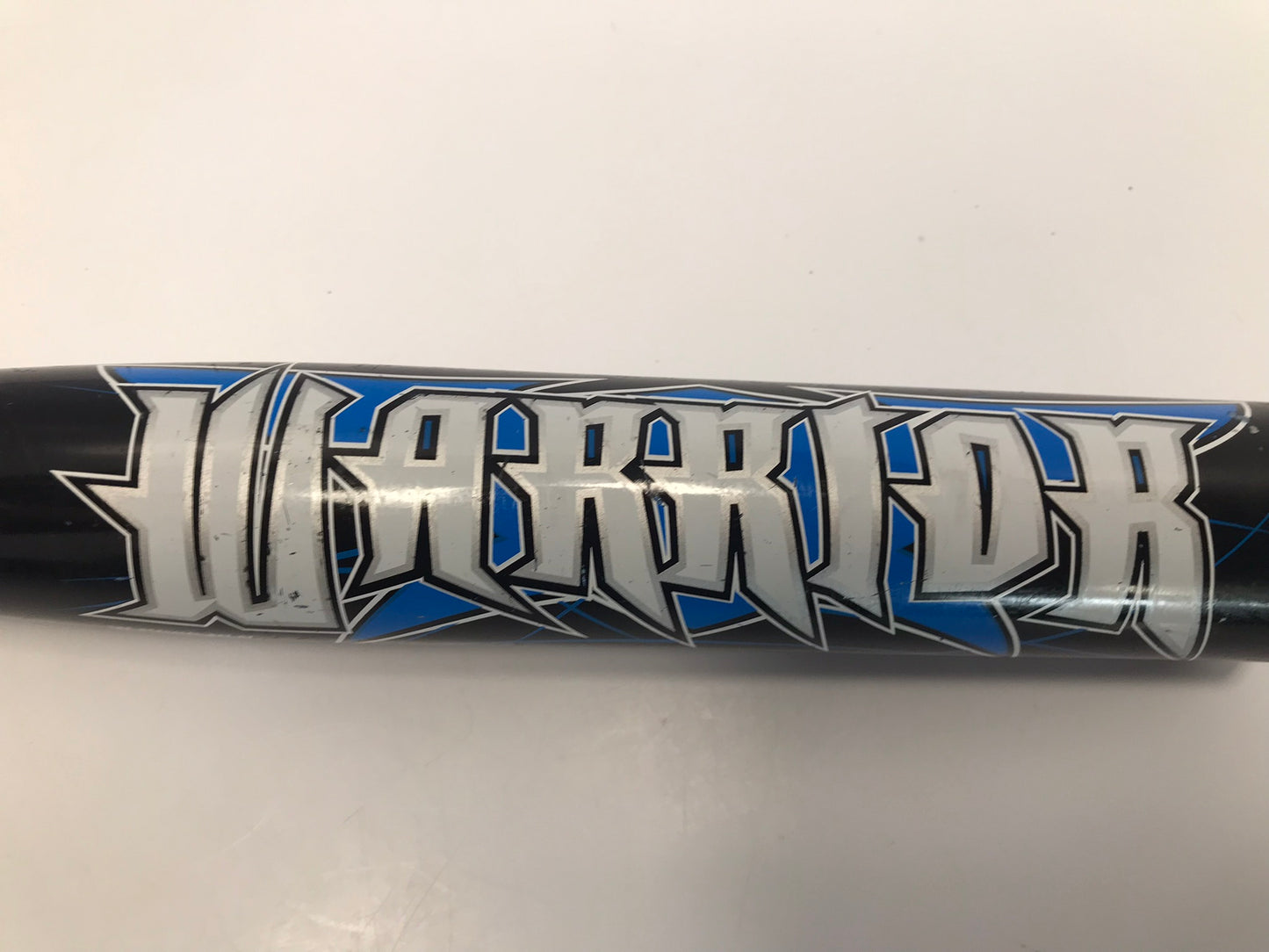 Baseball BAt 26 Inches 1603 Louisville Slugger Warrior Black Blue White
