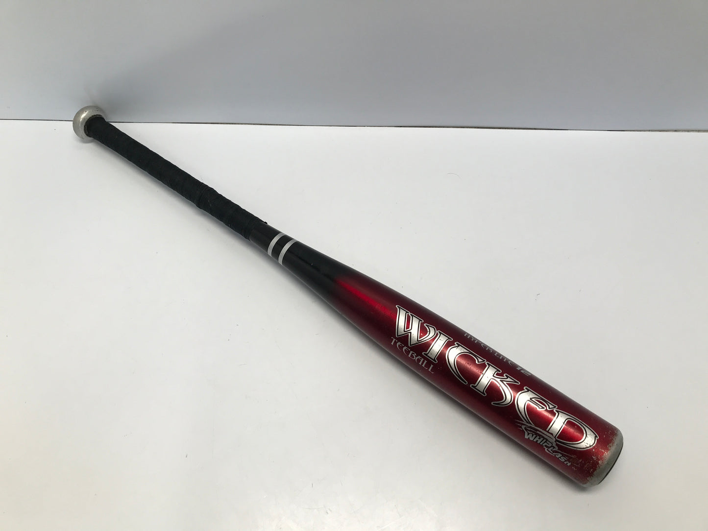 Baseball Bat 26in 1403 Worth Hyper Lite Wicked Red Black