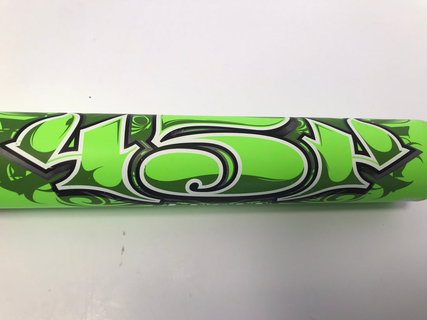 Baseball Bat 34 inch 26 oz Worth 454 Legit 100 Anniversary Softball Lime Green Outstanding Quality