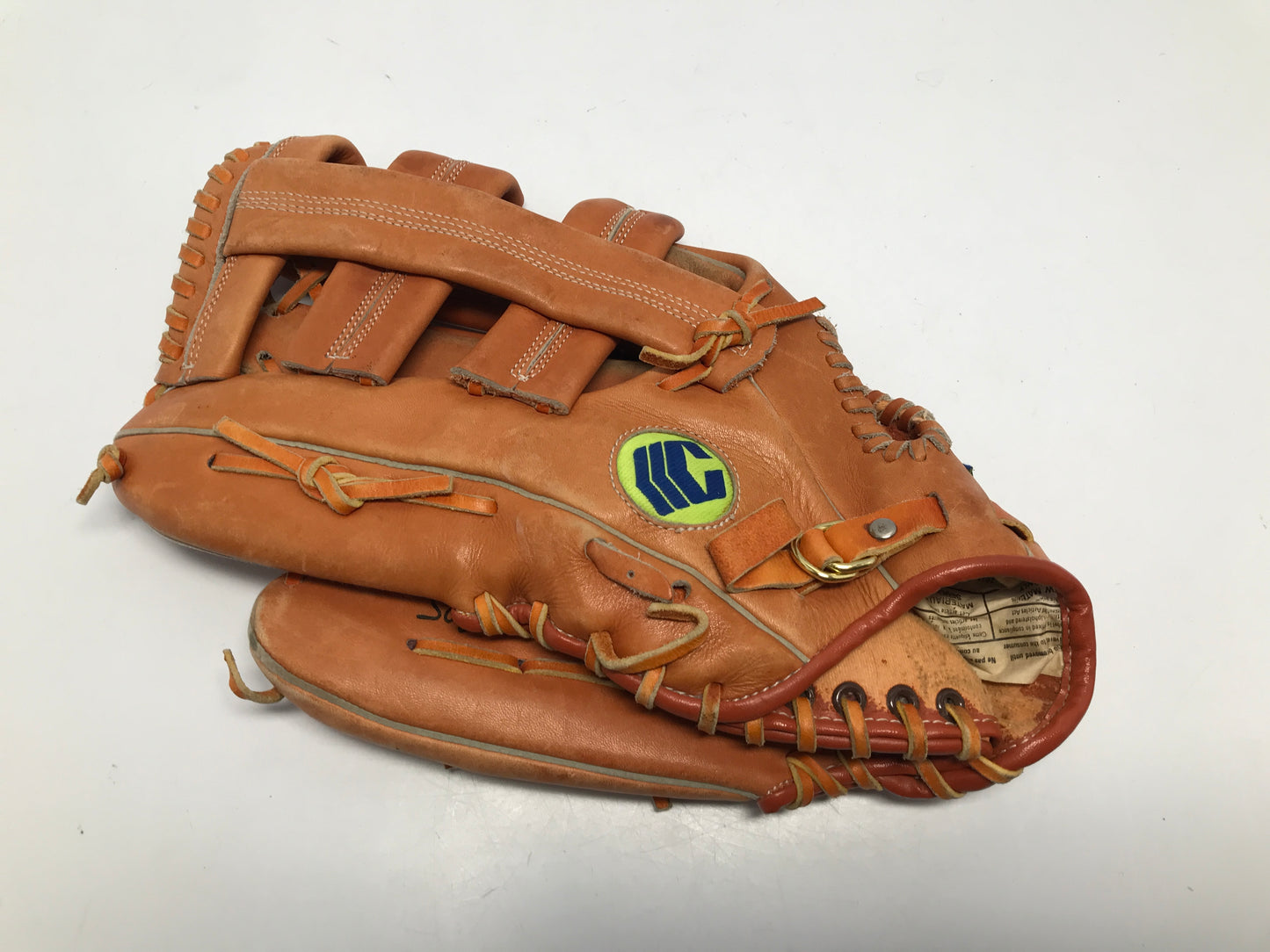 Baseball Glove Adult 13 inch Cooper Leather Black Diamond Baseball Softball Fits on RIGHT hand Excellent