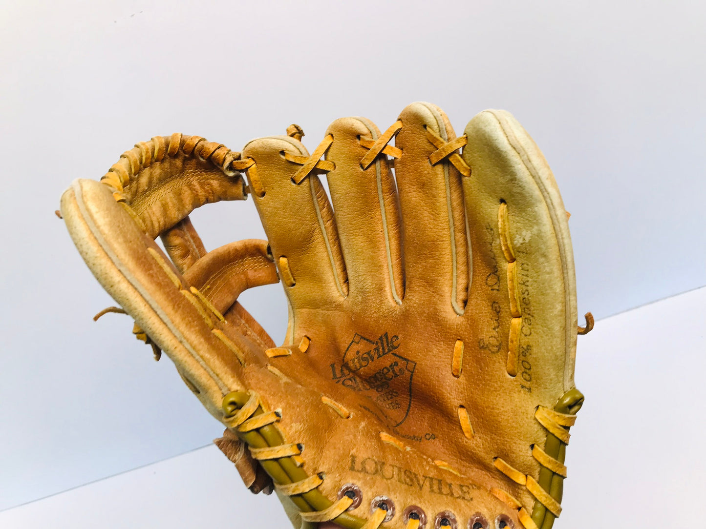 Baseball Glove Child Size 11.5 inch Louisville Slugger Vintage Leather Fits Left Hand