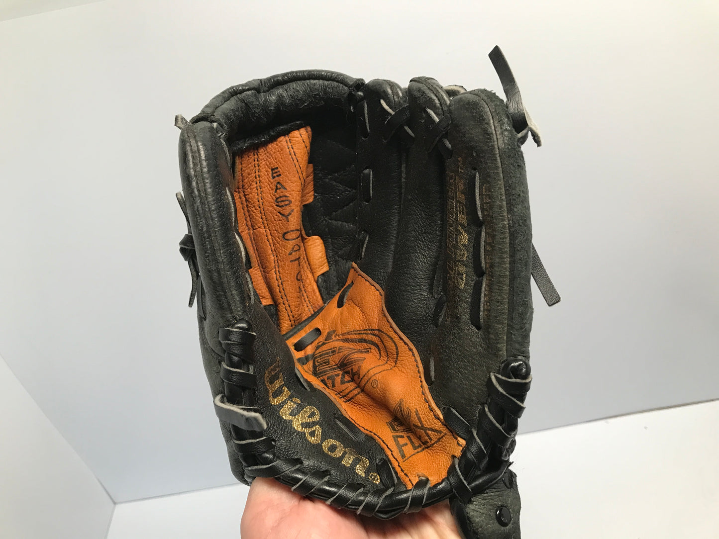 Baseball Glove Child Size 9.5in Wilson Black Tan Leather Fits On Left Hand