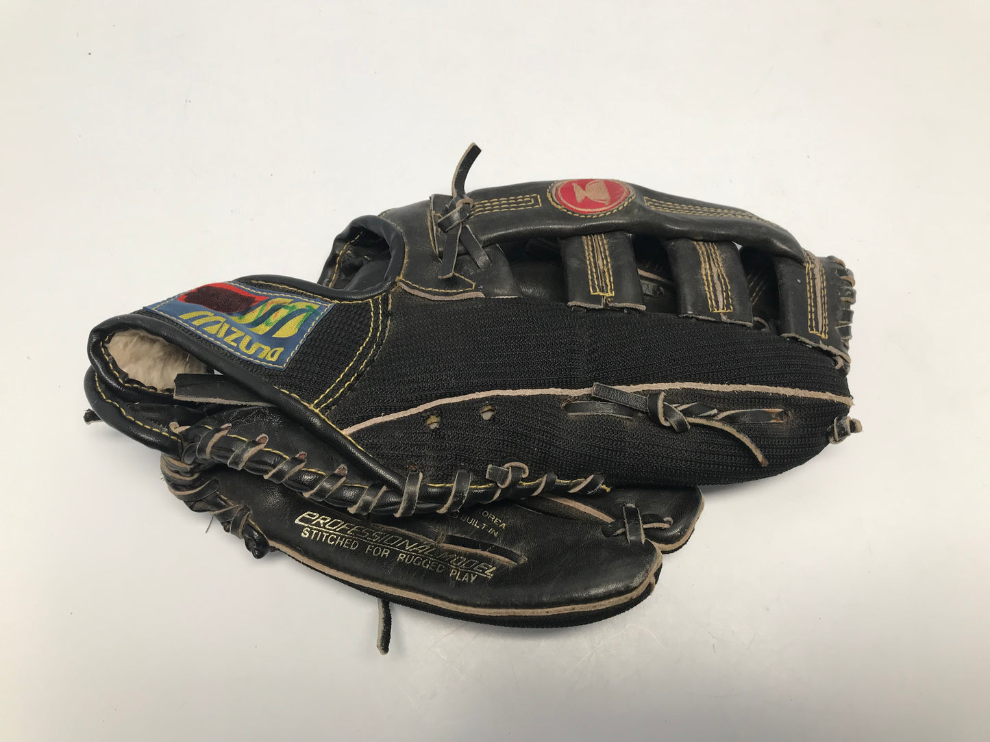 Baseball Glove Men's Size 12 inch Mizuno Black Leather Fits on Left Hand
