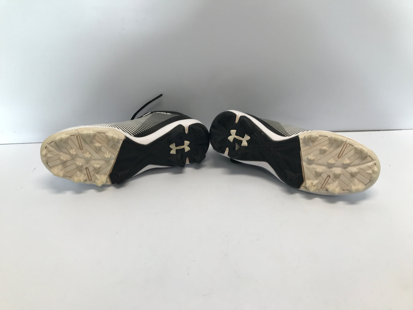 Baseball Shoes Cleats Child Size 2 Under Armour Black White Excellent