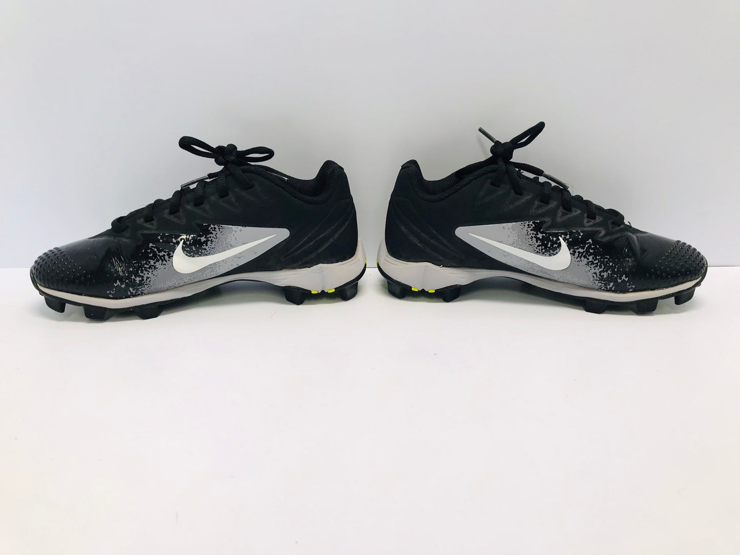 Baseball Shoes Cleats Child Size 3 Nike Vapor Black Grey Lime Excellent 3