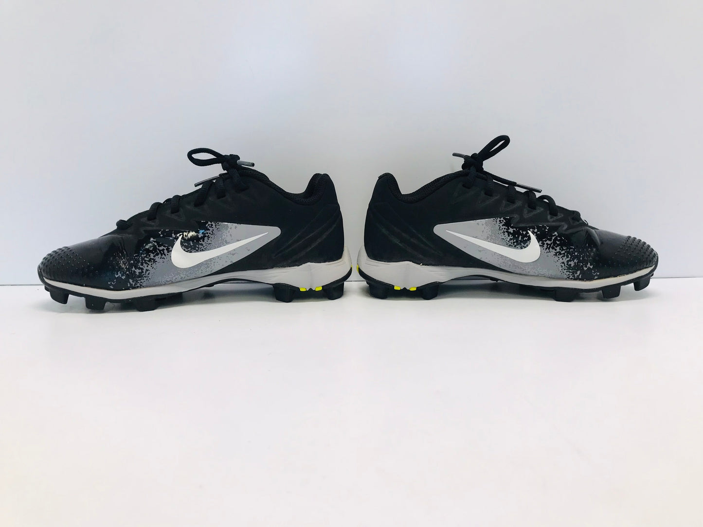 Baseball Shoes Cleats Child Size 3 Nike Vapor Black Grey Lime Excellent