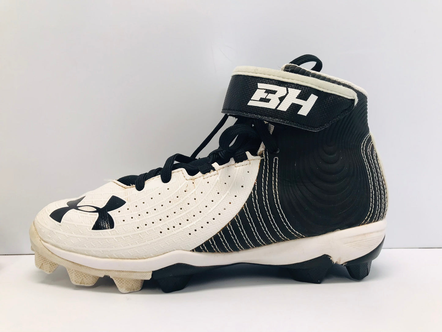 Baseball Shoes Cleats Child Size 3 Under Armour High Tops Black White